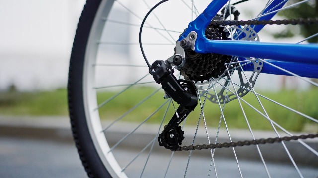 Amazon | HH HILAND マウンテンバイク 26 27 29インチ シマノ製18段